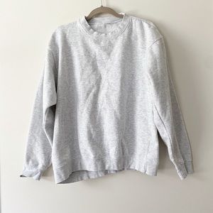 Light Grey Pullover Crewneck Sweatshirt Size Large